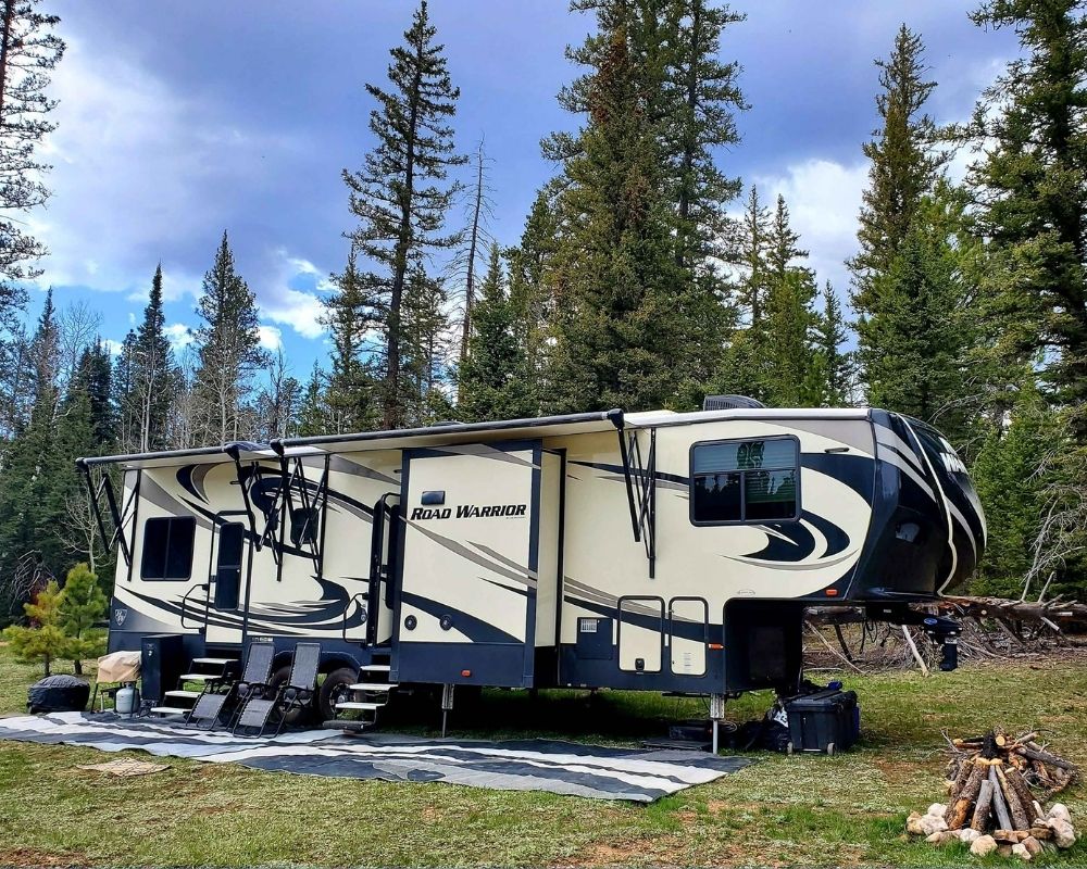 Common American Rv Why Are RVs So Popular? Growing Craze and Travel Trend Everyone Loves ...