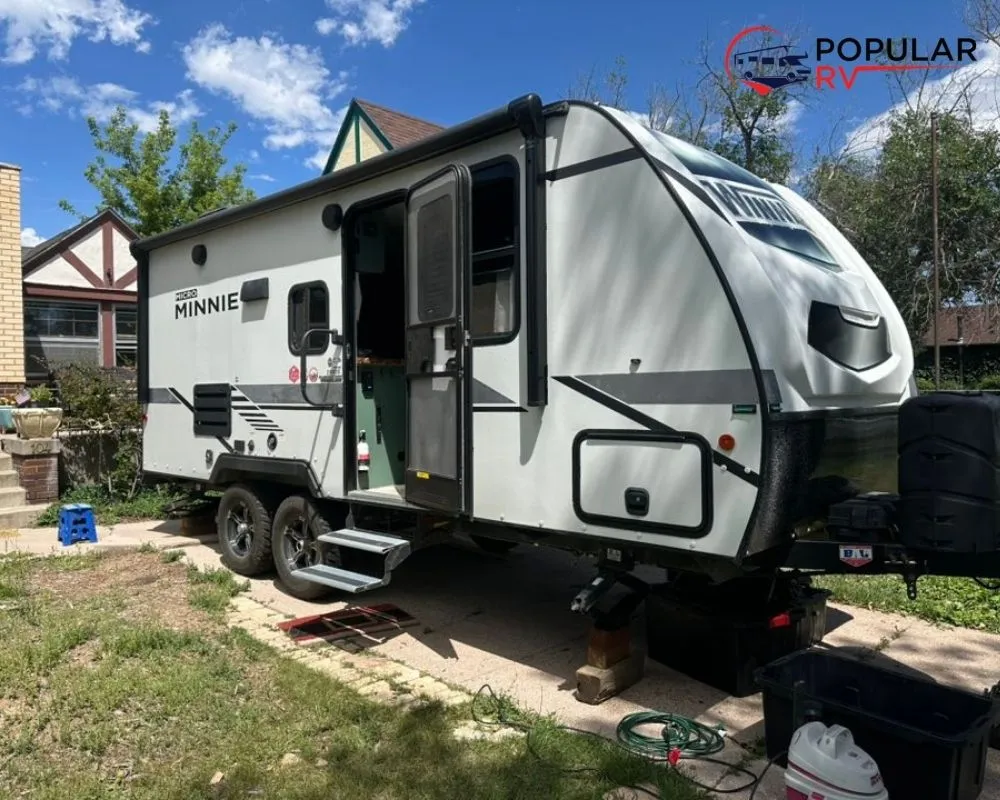 Renting vs. Buying an RV