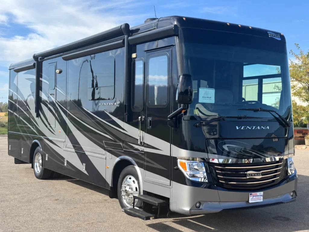 newmar-ventana-motorhome-front-exterior